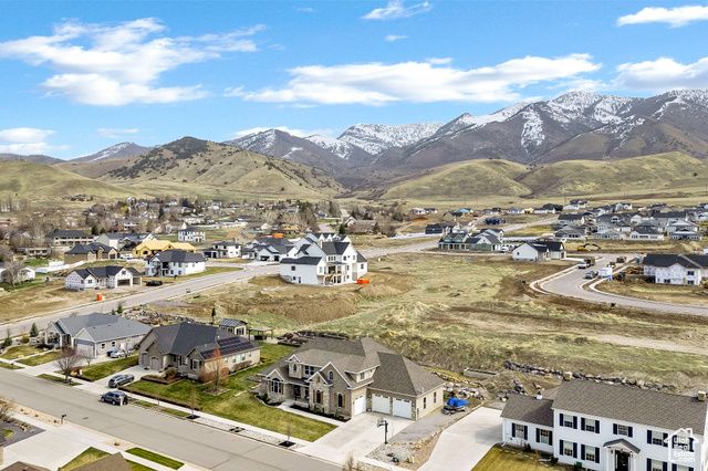 116 N 820 E, Hyde Park, UT 84318