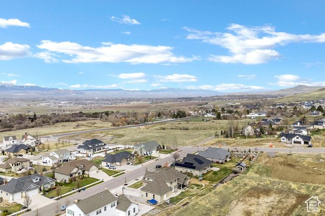 116 N 820 E, Hyde Park, UT 84318