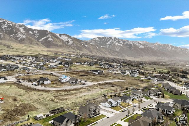 116 N 820 E, Hyde Park, UT 84318