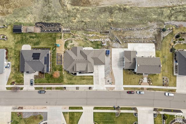 116 N 820 E, Hyde Park, UT 84318
