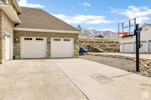 116 N 820 E, Hyde Park, UT 84318