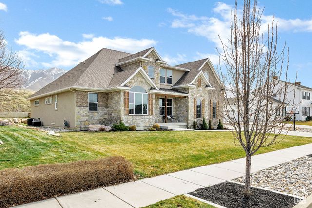 116 N 820 E, Hyde Park, UT 84318