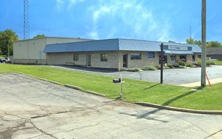 1375 S Eastwood Drive, Woodstock, IL 60098