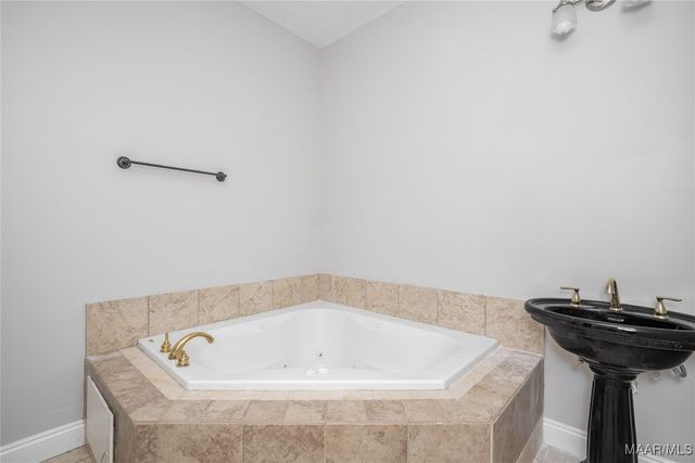 211 Carter Lane, Valley Grande, AL 36703