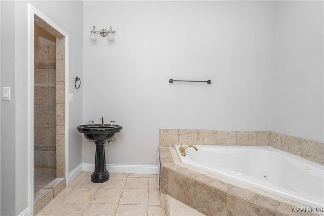 211 Carter Lane, Valley Grande, AL 36703