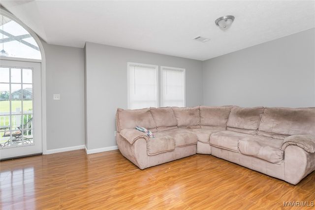 211 Carter Lane, Valley Grande, AL 36703