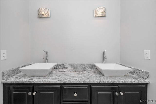 211 Carter Lane, Valley Grande, AL 36703