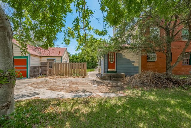 230 9th Avenue N, Texas City, TX 77590