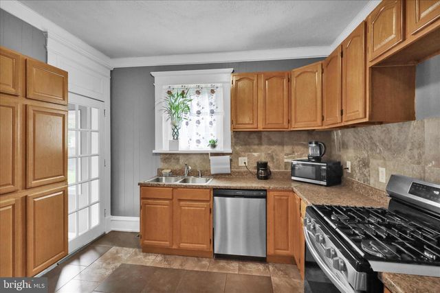 12 INTERVILLA AVE, Reading, PA 19609