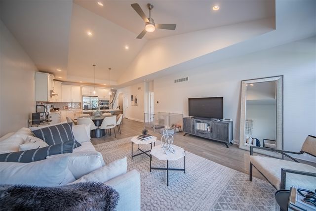 3206 Brackley Drive, Ann Arbor, MI 48105