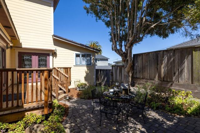 131 7th Street, Pacific Grove, CA 93950