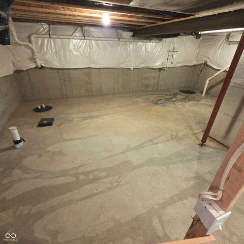 6435 Nicoson, Indianapolis, IN 46259