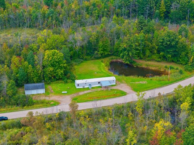 N2461 OLD CEDAR WAY, Peshtigo, WI 54157