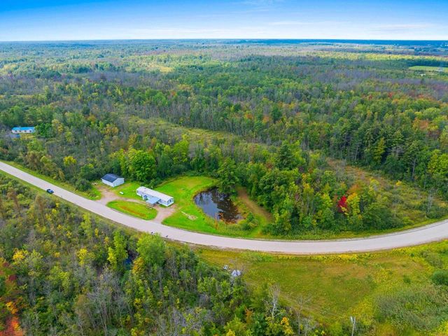 N2461 OLD CEDAR WAY, Peshtigo, WI 54157