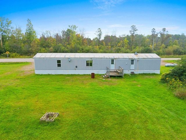 N2461 OLD CEDAR WAY, Peshtigo, WI 54157