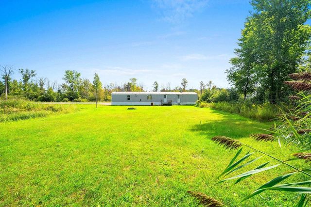 N2461 OLD CEDAR WAY, Peshtigo, WI 54157