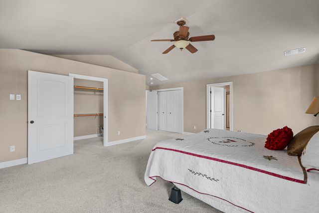 935 Applegate Street, Jacksonville, OR 97530