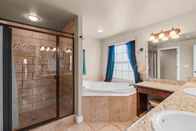 935 Applegate Street, Jacksonville, OR 97530