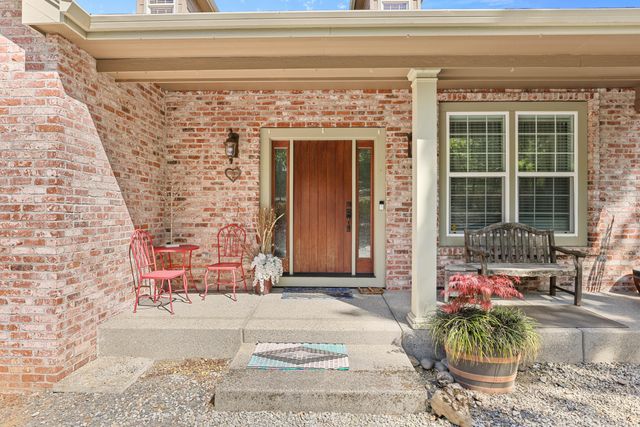 935 Applegate Street, Jacksonville, OR 97530