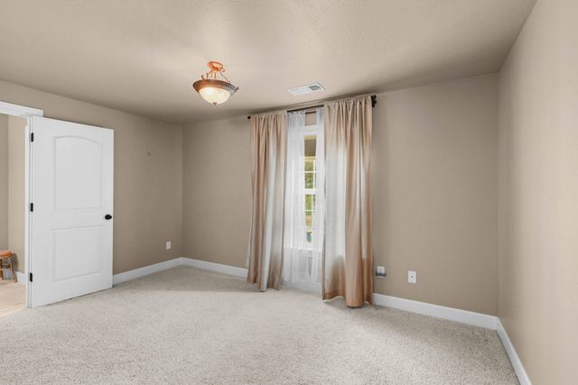 935 Applegate Street, Jacksonville, OR 97530