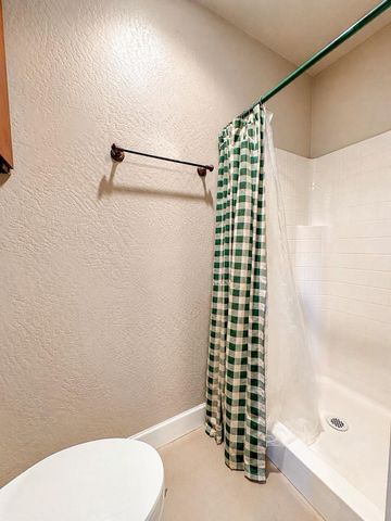 935 Applegate Street, Jacksonville, OR 97530
