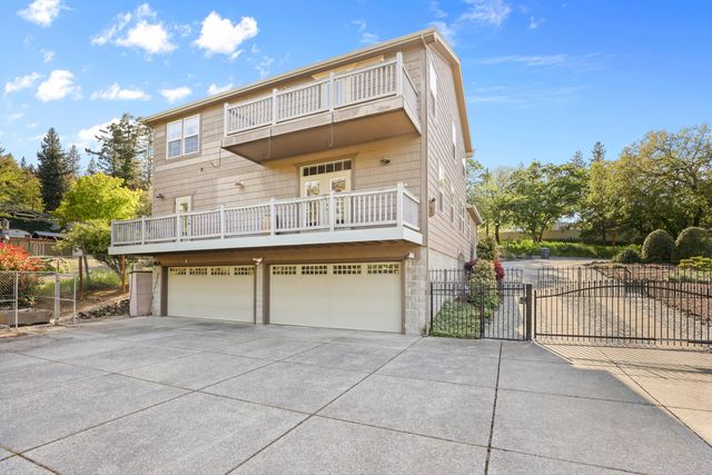935 Applegate Street, Jacksonville, OR 97530