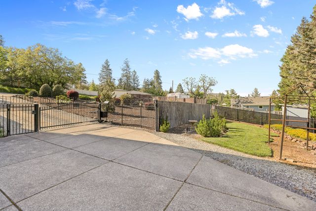 935 Applegate Street, Jacksonville, OR 97530