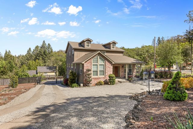 935 Applegate Street, Jacksonville, OR 97530