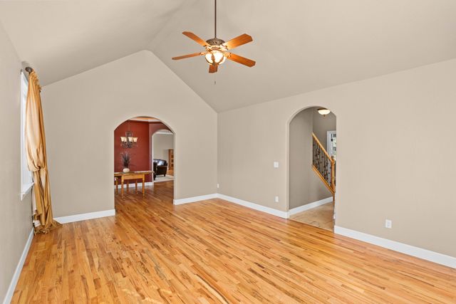935 Applegate Street, Jacksonville, OR 97530