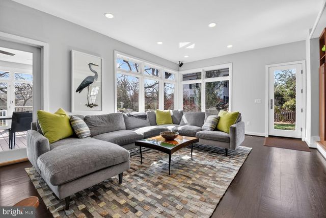 7421 BUFFALO AVE, Takoma Park, MD 20912