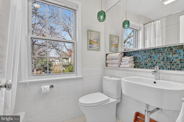 7421 BUFFALO AVE, Takoma Park, MD 20912