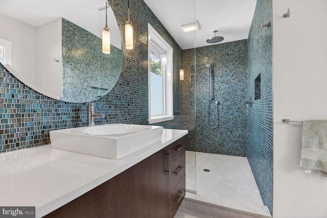 7421 BUFFALO AVE, Takoma Park, MD 20912