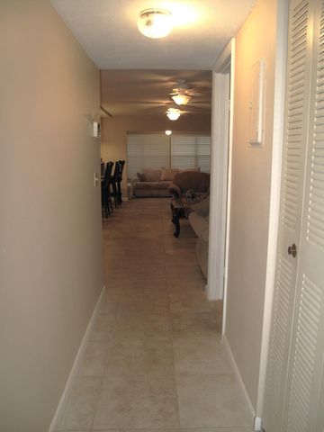 1315 SE High Point Way Way SE B, Delray Beach, FL 33445