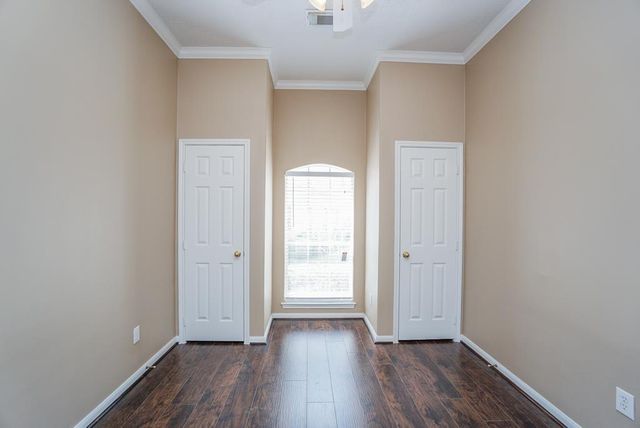 2710 Grants Lake Boulevard E6, Sugar Land, TX 77479