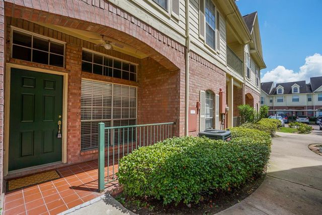 2710 Grants Lake Boulevard E6, Sugar Land, TX 77479