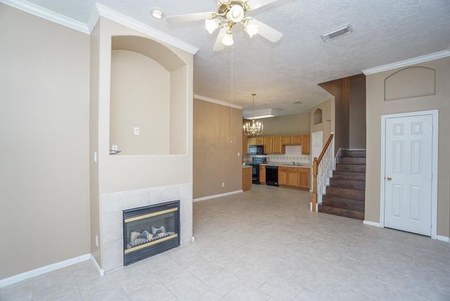 2710 Grants Lake Boulevard E6, Sugar Land, TX 77479