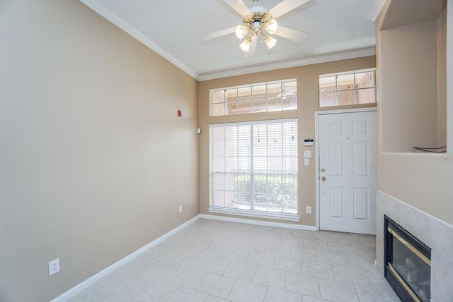 2710 Grants Lake Boulevard E6, Sugar Land, TX 77479