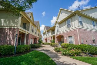 2710 Grants Lake Boulevard E6, Sugar Land, TX 77479