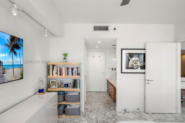 450 Alton Rd 2708, Miami Beach, FL 33139