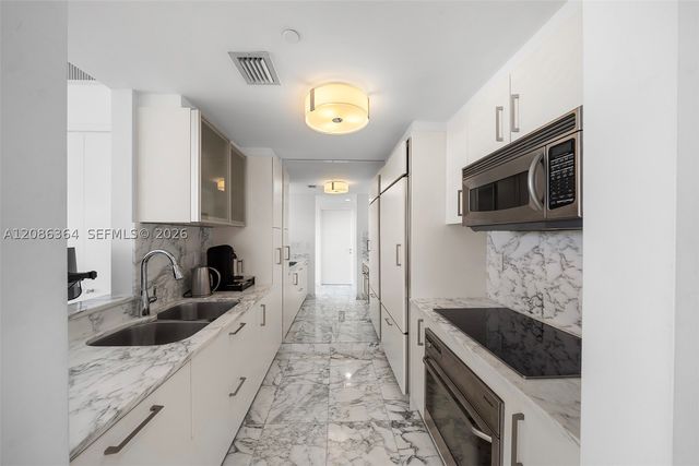 450 Alton Rd 2708, Miami Beach, FL 33139