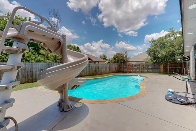 2403 Willow WAY, Round Rock, TX 78664