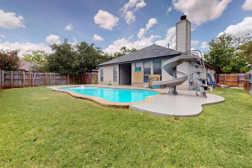 2403 Willow WAY, Round Rock, TX 78664