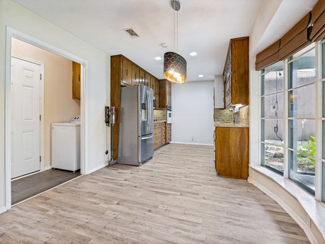 1620 Post Oak Drive, Bedford, TX 76021