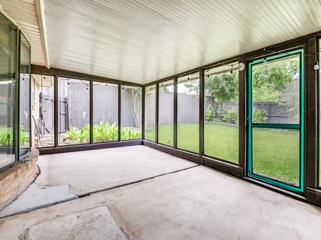 1620 Post Oak Drive, Bedford, TX 76021