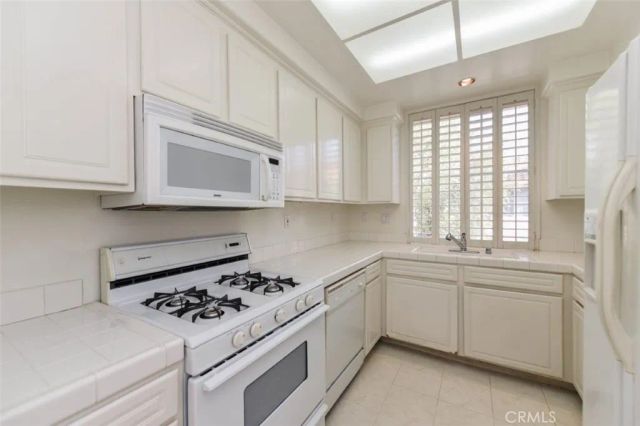 3400 Ladrillo Aisle, Irvine, CA 92606