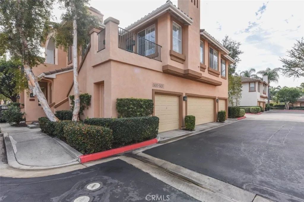 3400 Ladrillo Aisle, Irvine, CA 92606