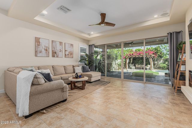 3426 E APPALOOSA Road, Gilbert, AZ 85296