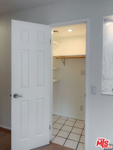 11643 Chandler Boulevard 111, Valley Village, CA 91601