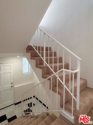 11643 Chandler Boulevard 111, Valley Village, CA 91601