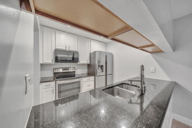 1030 Parkside Green Drive A, Greenacres, FL 33415
